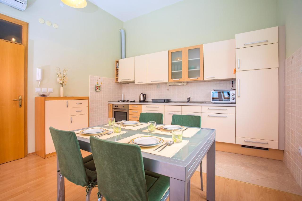 Apartmani Ribnjak Seka أوميس المظهر الخارجي الصورة
